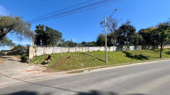 TERRENO COM 1.800m² PERTINHO DO ALPHAVILLE