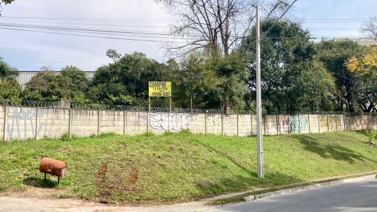 TERRENO COM 1.800m² PERTINHO DO ALPHAVILLE