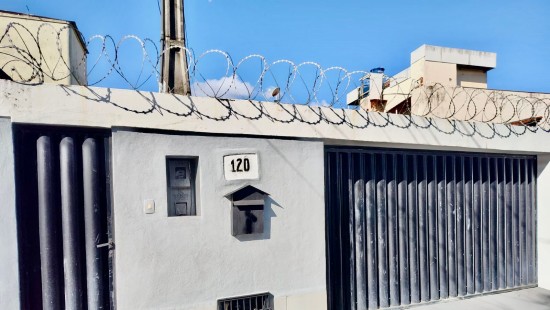 TERRENO COMERCIAL E RESIDENCIAL NA RUA DO CANAL