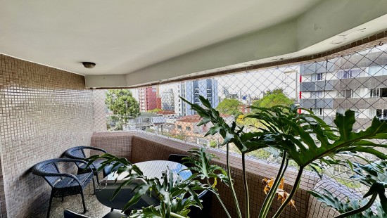 APARTAMENTO NO BATEL SOHO