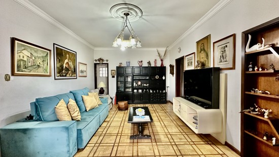 CASA NO PORTÃO COM TERRENO ZR-4