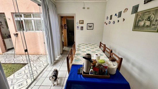CASA NO PORTÃO COM TERRENO ZR-4