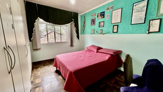 CASA NO PORTÃO COM TERRENO ZR-4