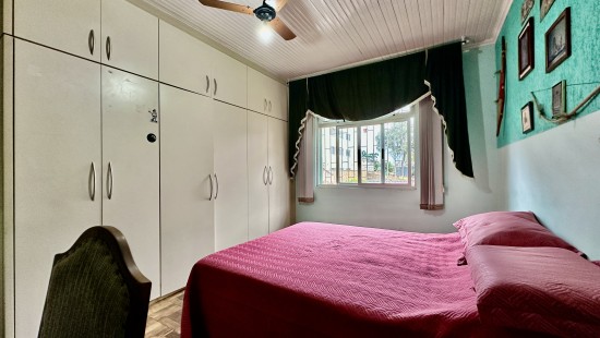 CASA NO PORTÃO COM TERRENO ZR-4