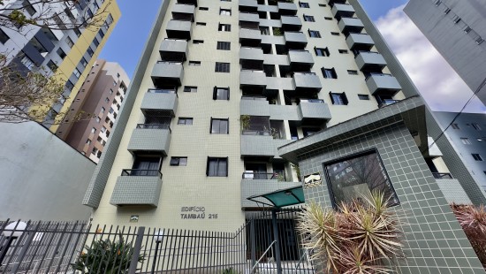 APARTAMENTO AMPLO NO ÁGUA VERDE