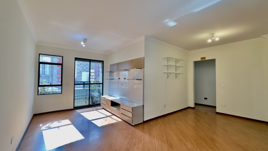 APARTAMENTO AMPLO NO ÁGUA VERDE