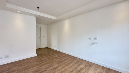 AMPLO APARTAMENTO ÁGUA VERDE