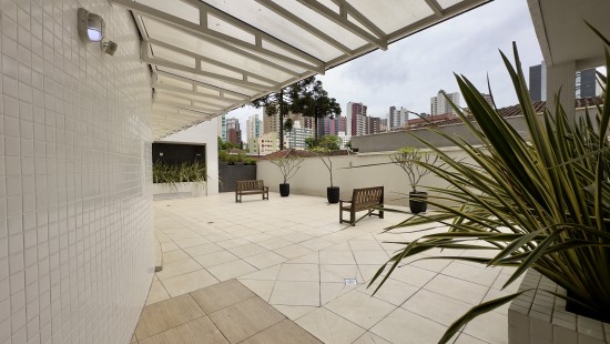 AMPLO APARTAMENTO ÁGUA VERDE