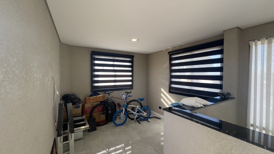 SOBRADO TRIPLEX MOBILIADO HAUER